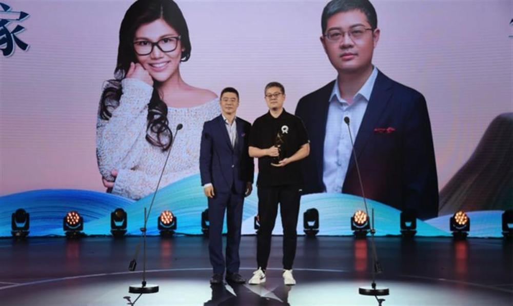 萧九新作发布,文学价值与市场反响的探讨与解析