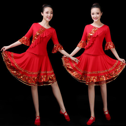 最新广场舞服饰,舞动时尚与文化的完美融合