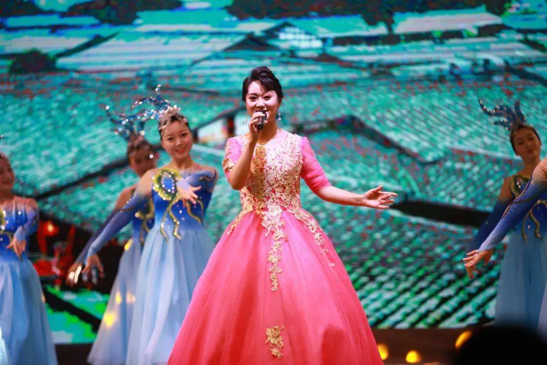 科技赋能传统民歌,女生比赛演唱精选曲目
