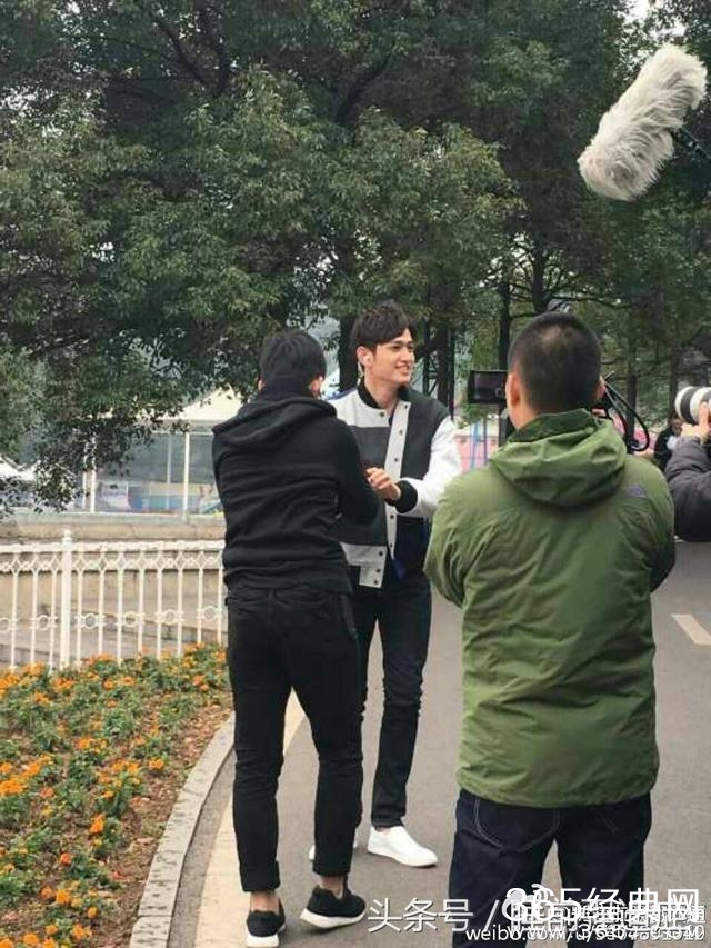 偶遇星光,与明星近距离接触的美好瞬间