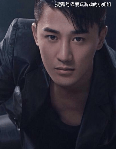 香港老明星男演员风采荟萃,岁月沉淀的智慧与自信之源