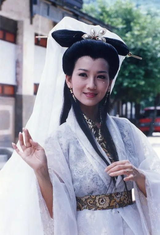 新白娘子传奇经典重温，免费观看全集，细节探讨的魅力所在