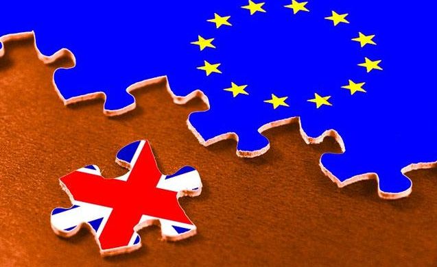 英国脱欧最新进展与小巷英伦风情小店揭秘