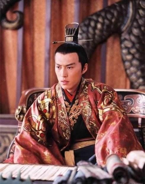 东方朔演员,演艺之路的闪耀之星