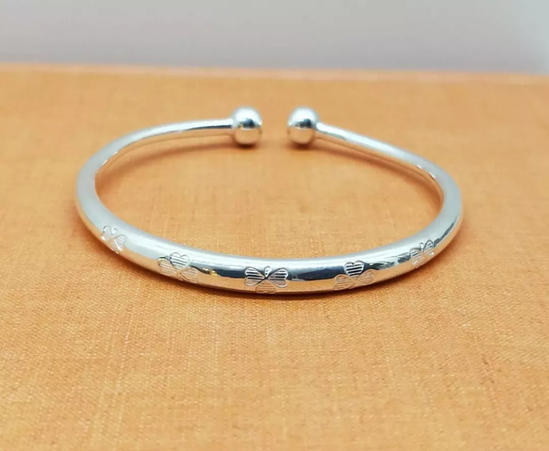 新款手镯,自然美景的轻松探索之旅