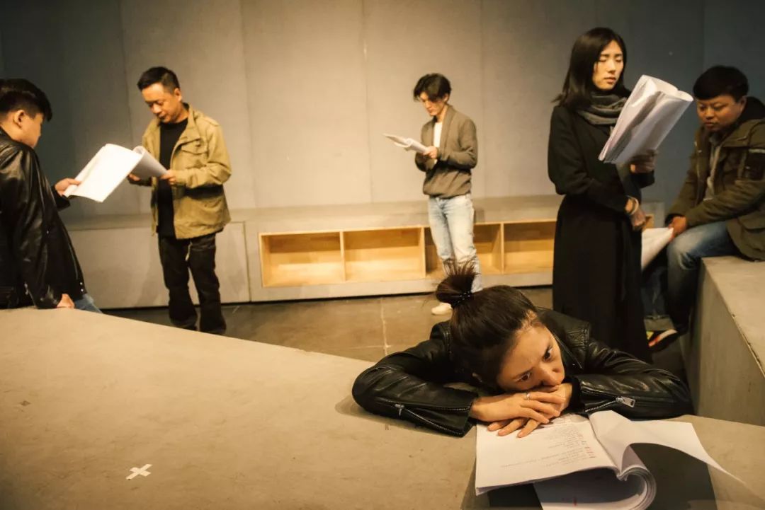 无剧本演员,真实与自由之间的微妙平衡