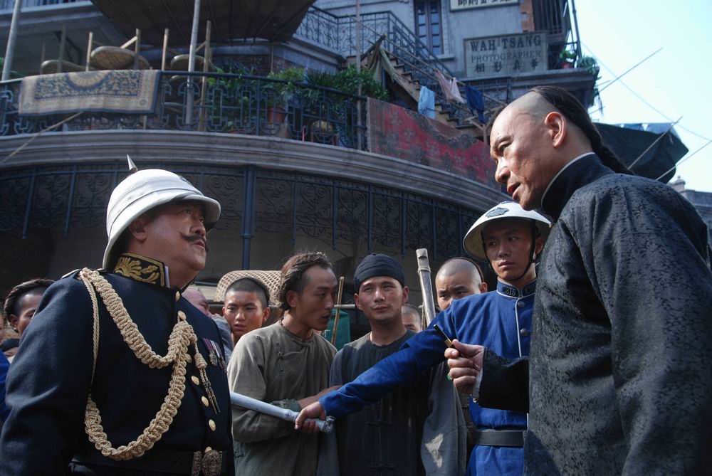 十月围城,璀璨演员阵容演绎自然美景中的心灵之旅