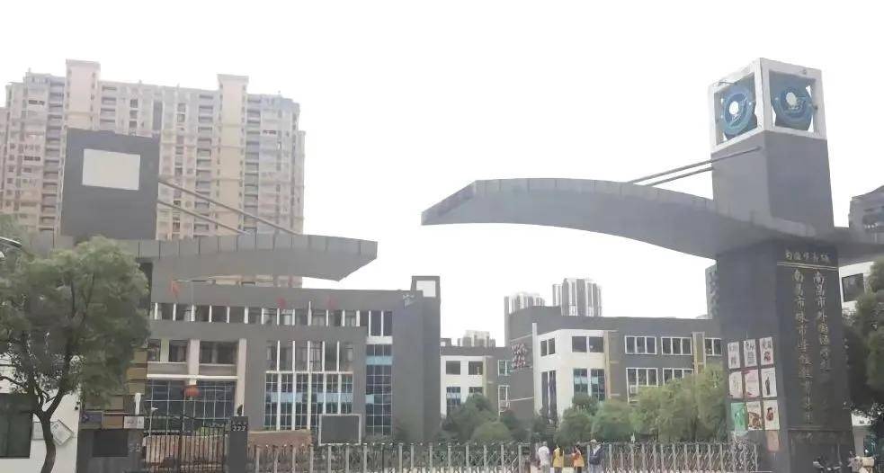 成长路上的音乐力量,2025年度热门好歌大盘点,每一首都充满励志能量