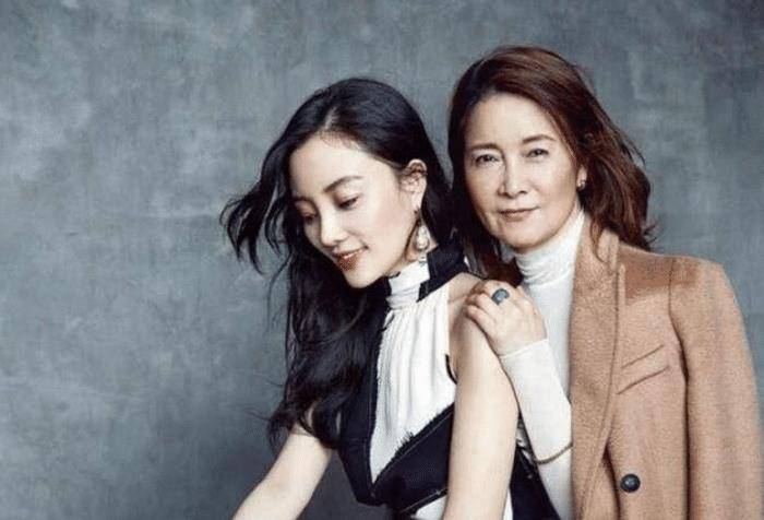 母女明星的自然美景奇妙之旅