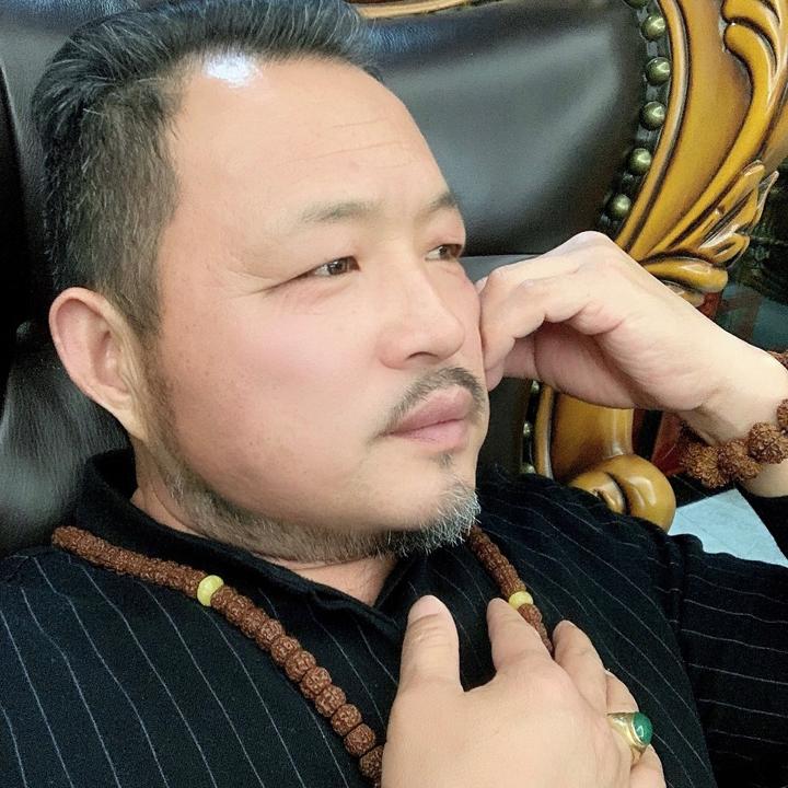 最新三哥,引领潮流新风尚的时尚先锋