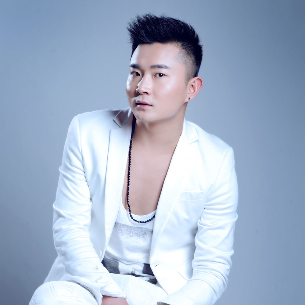 胡小宝最新动态揭秘，多维度视角下的深度探讨与解析