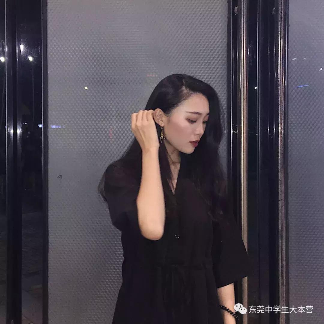 最新模特偷拍现象，背后的影响与地位探索