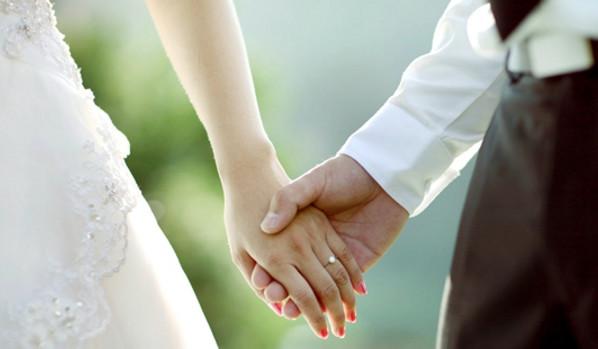 弹烟灰最新,小巷中的独特发现之旅