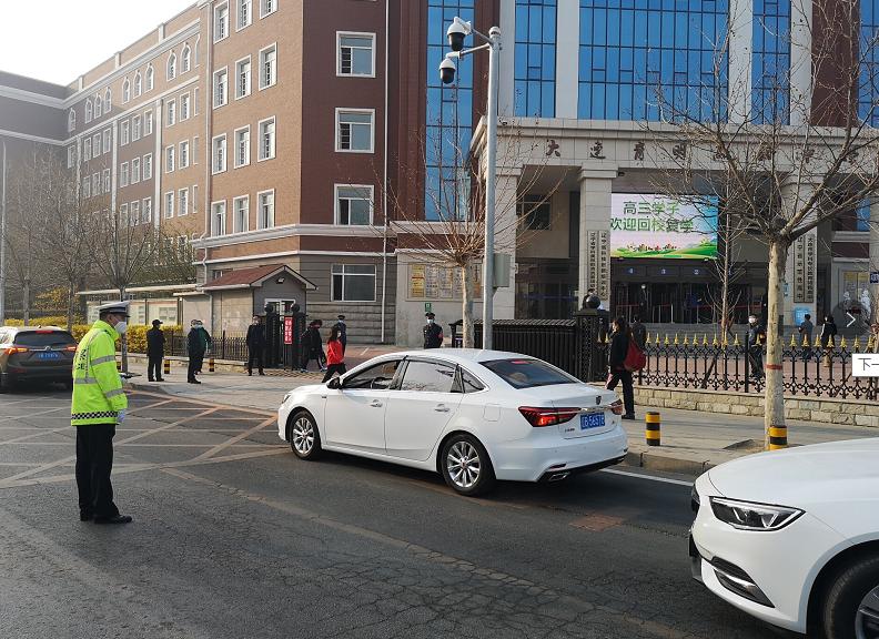 辽宁开学之际,小巷独特风景与隐藏特色小店探索