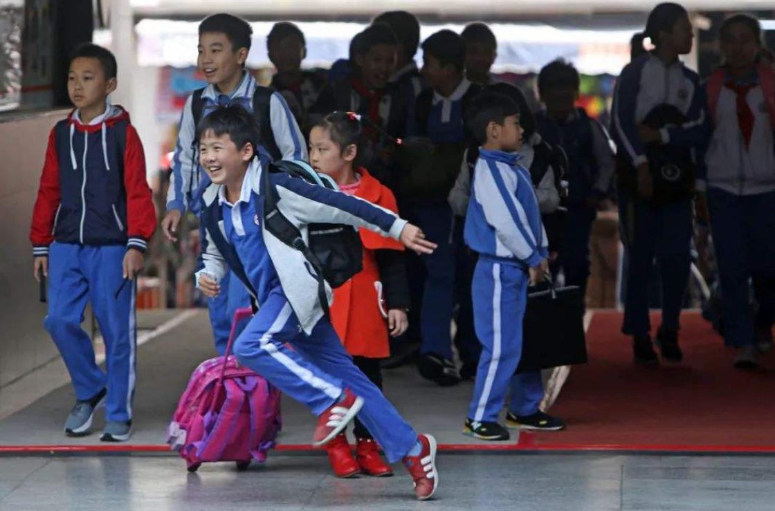 辽宁开学之际,小巷独特风景与隐藏特色小店探索