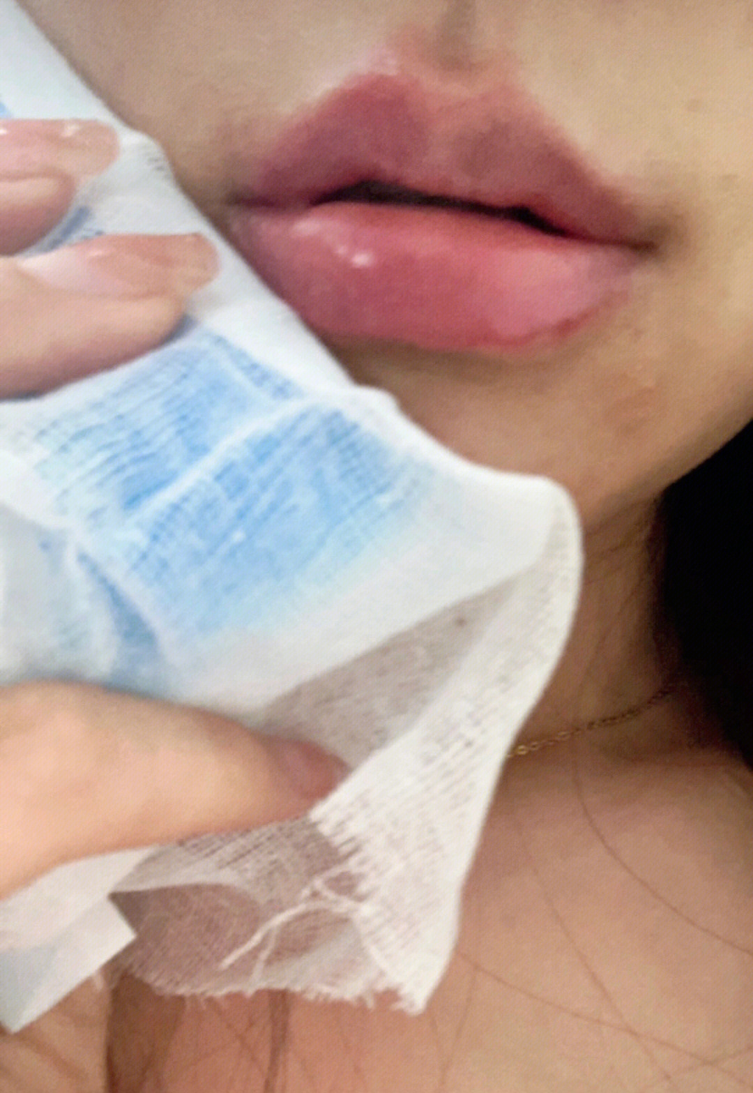 笑翻全家!最新做唇瞬间,美丽定格