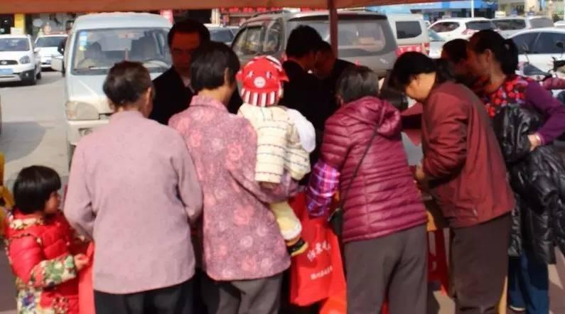 广场最新摆摊,微小改变到巨大成就的勇敢前行之路