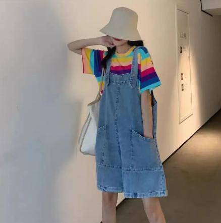 时尚变迁中的自信与成长之旅,最新潮流服饰探索