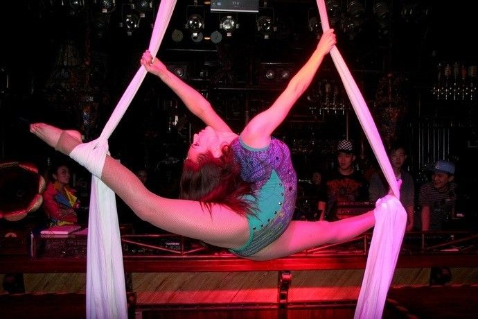 最新柔术秀,展现自信与成就,无限可能的身体艺术!